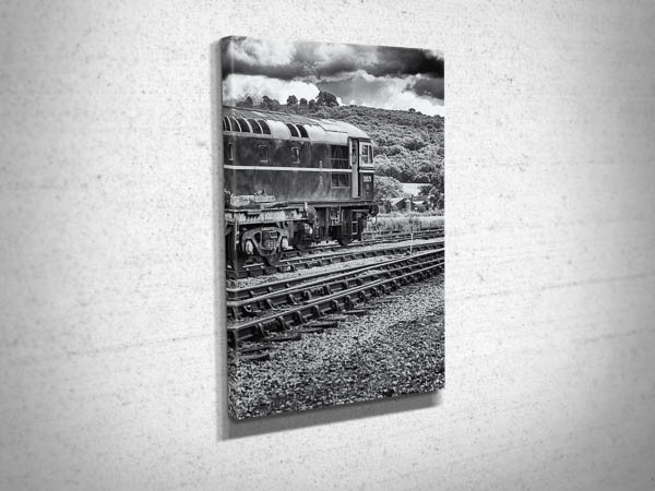 Black and White Class 33 D6575 Canvas Print Black and White Class 33 D6575 Canvas Print