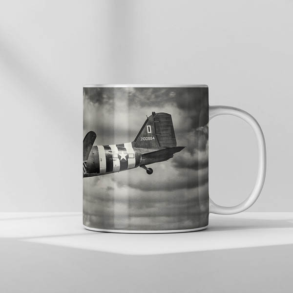 B+W Dakota Landing Mug Right
